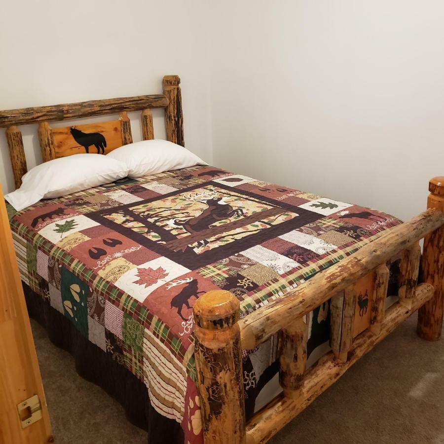 Wolf Den Log Cabin Motel And Rv Park Thayne Eksteriør bilde